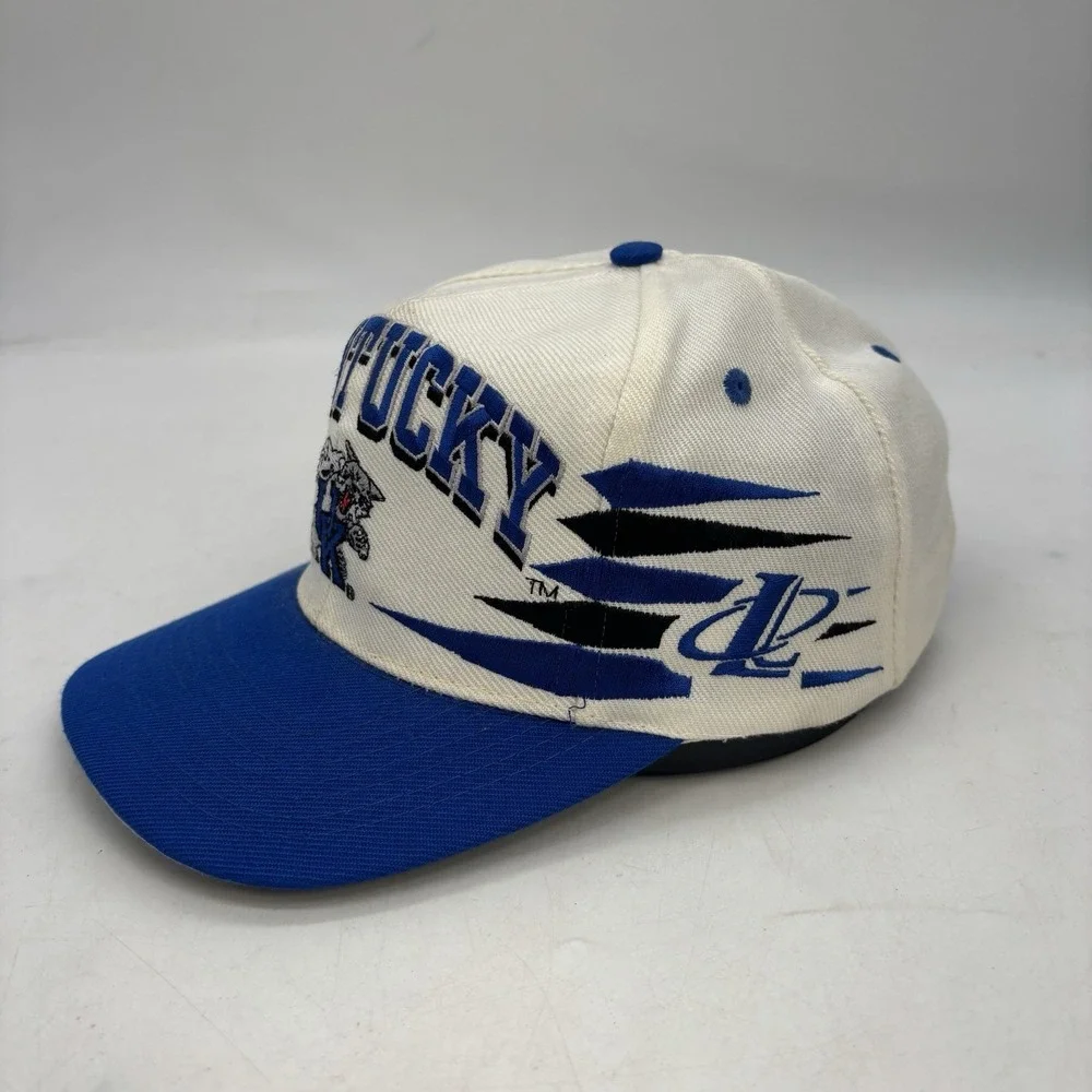 Vintage Kentucky Wildcats Logo Athletic Diamond Cut SnapBack OSFA NWOT